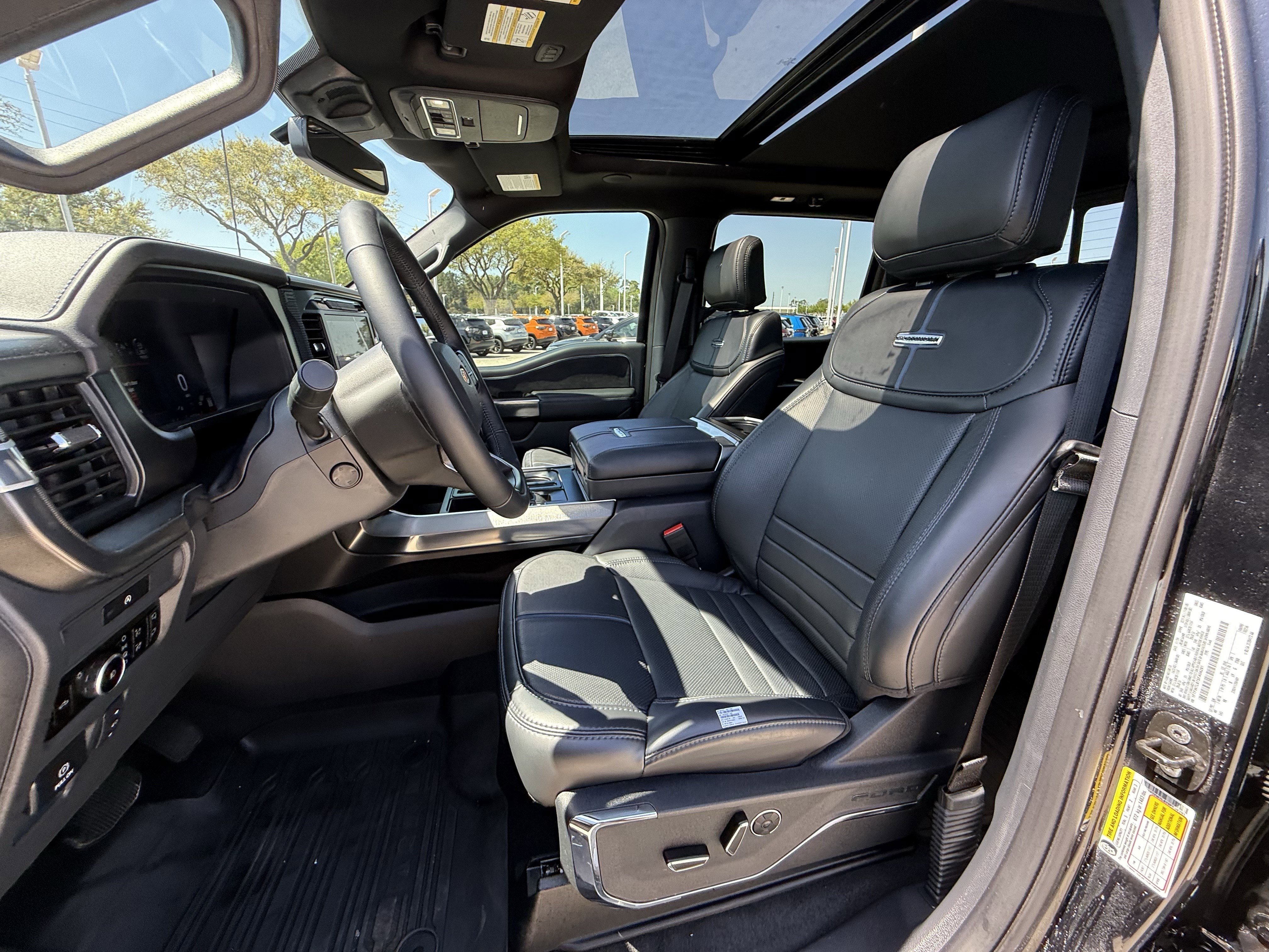 Used 2025 Ford F150 Platinum w/ Equipment Group 702A High image 31