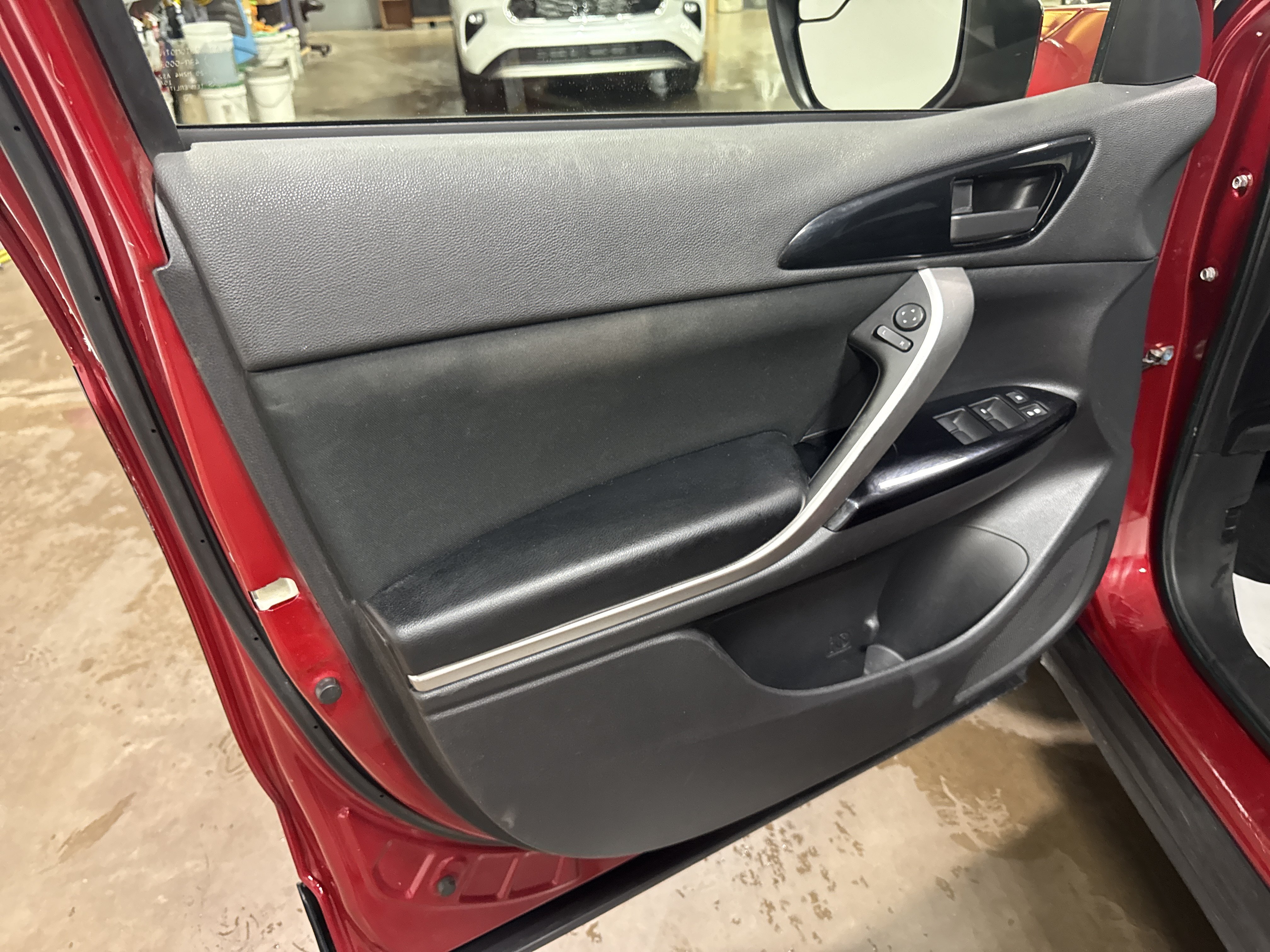 Used 2022 Mitsubishi Eclipse Cross LE AWD/4WD image 15