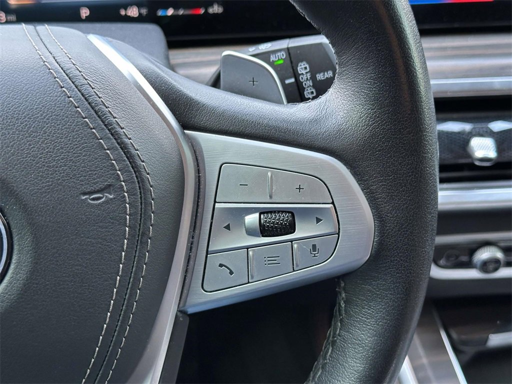 Used 2023 BMW X7 xDrive40i w/ Parking Assistance Package image 23