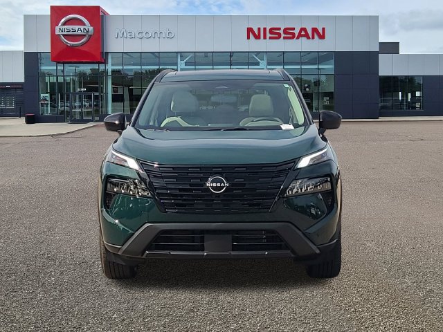 New 2027 Nissan Rogue Dark Armor AWD/4WD image 2