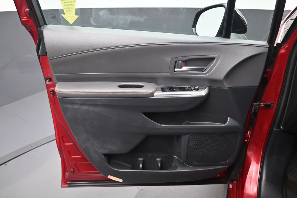 Used 2021 Toyota Sienna XSE FWD image 9