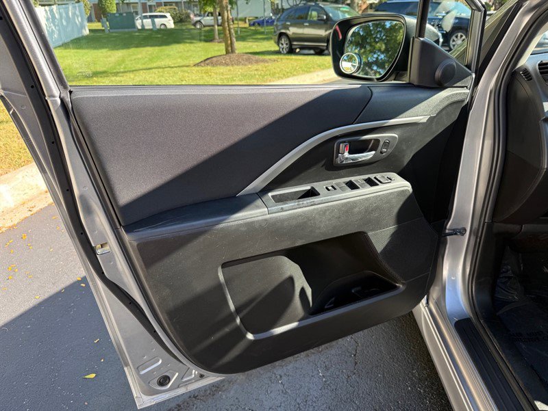 Used 2014 MAZDA MAZDA5 Grand Touring image 33