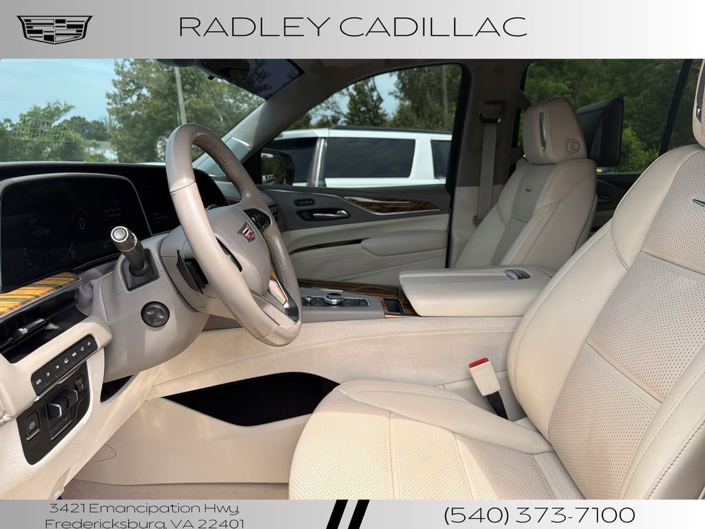 Used 2021 Cadillac Escalade Sport Platinum AWD/4WD image 3