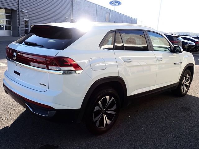 Used 2024 Volkswagen Atlas Cross Sport SE image 6