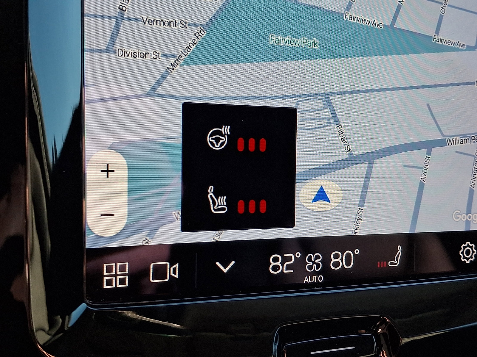 Used 2023 Volvo XC60 B5 Plus image 25