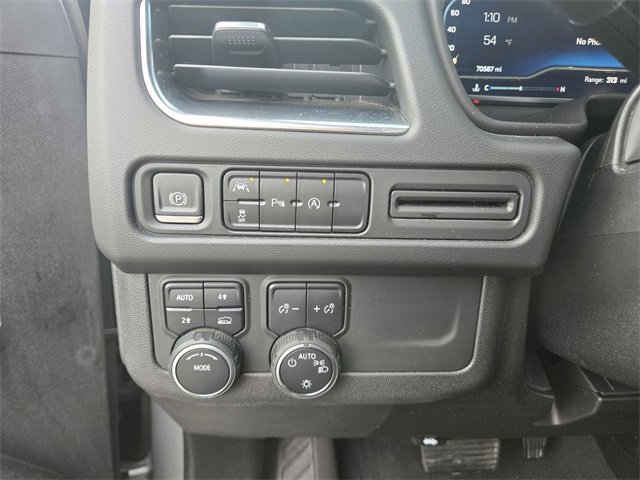 Used 2023 Chevrolet Suburban LT image 21