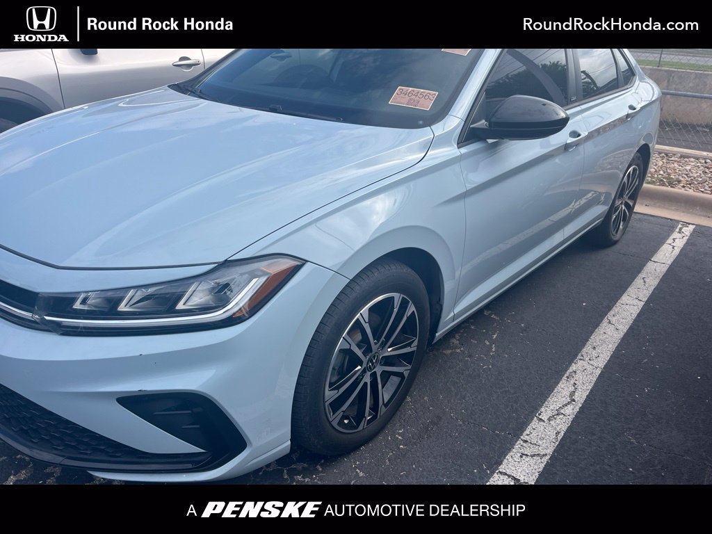 Used 2025 Volkswagen Jetta Sport FWD image 1