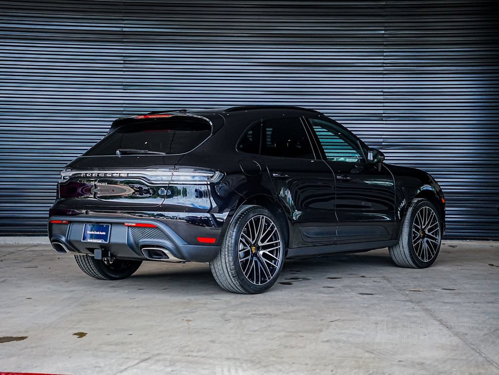 New 2026 Porsche Macan AWD/4WD image 9