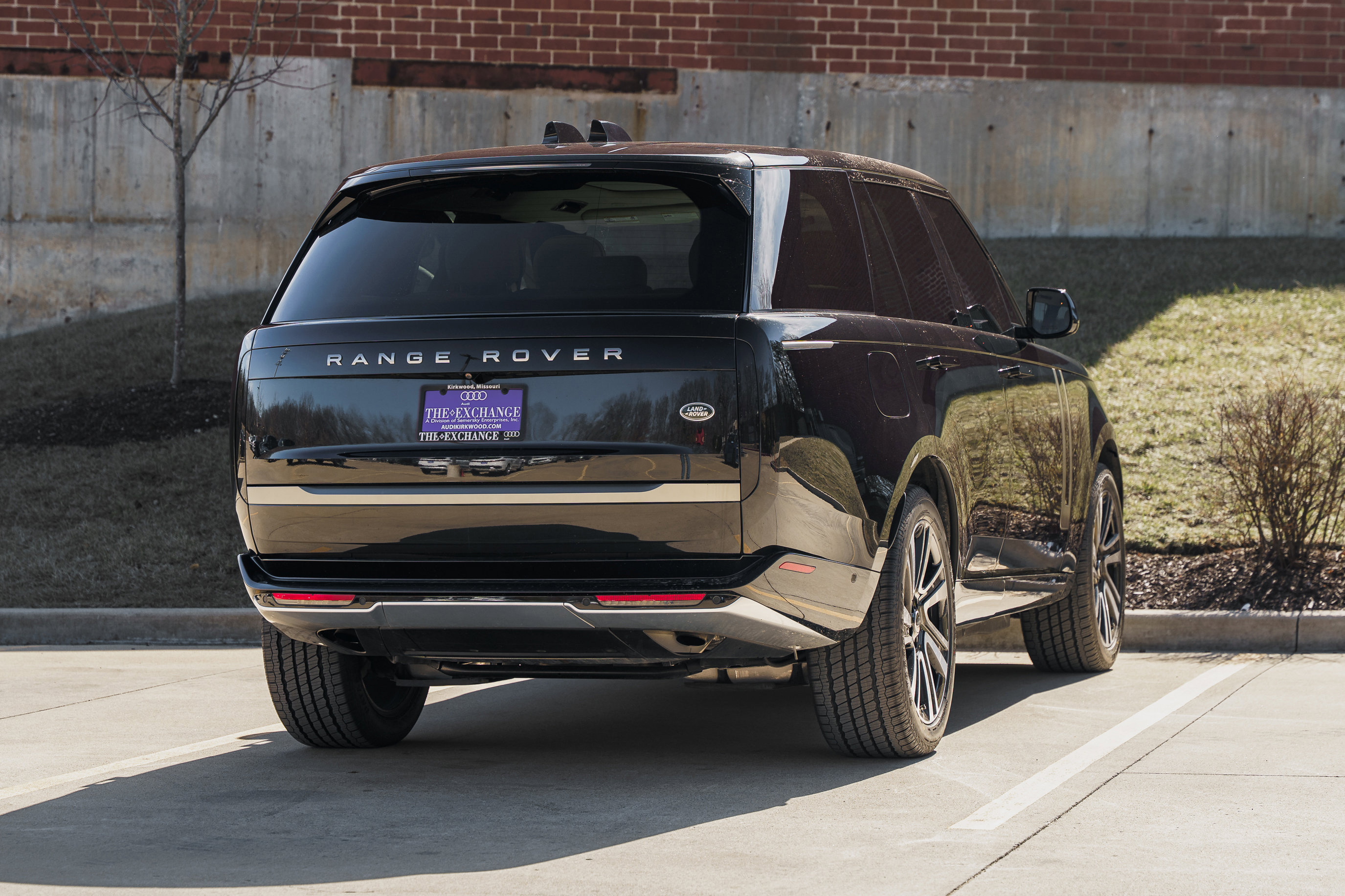 Used 2023 Land Rover Range Rover SE image 4