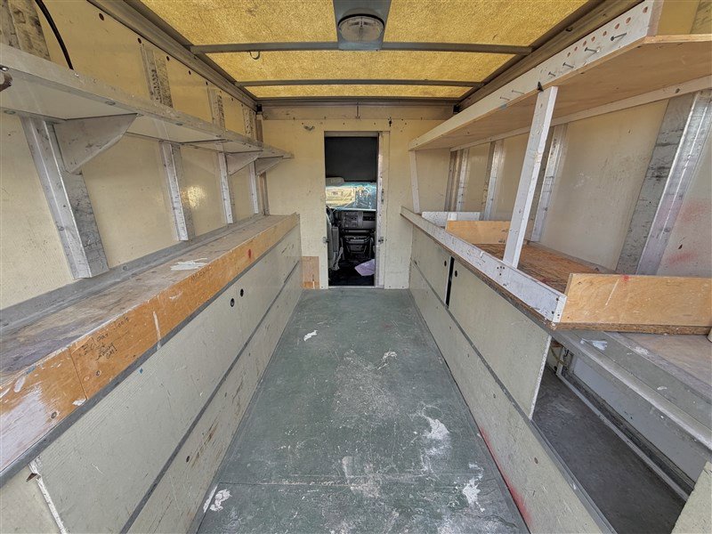 Used 2007 GMC Savana 3500 image 17