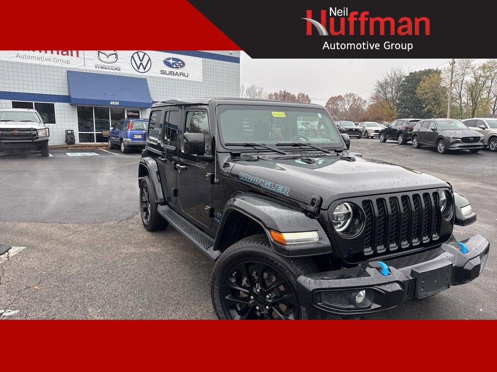 Used 2021 Jeep Wrangler Unlimited Sahara image 1