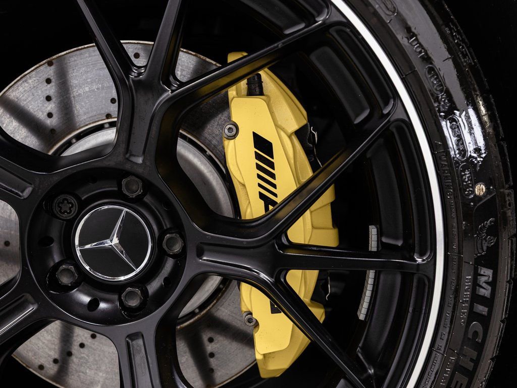 Used 2025 Mercedes-Benz AMG GT 63 image 29