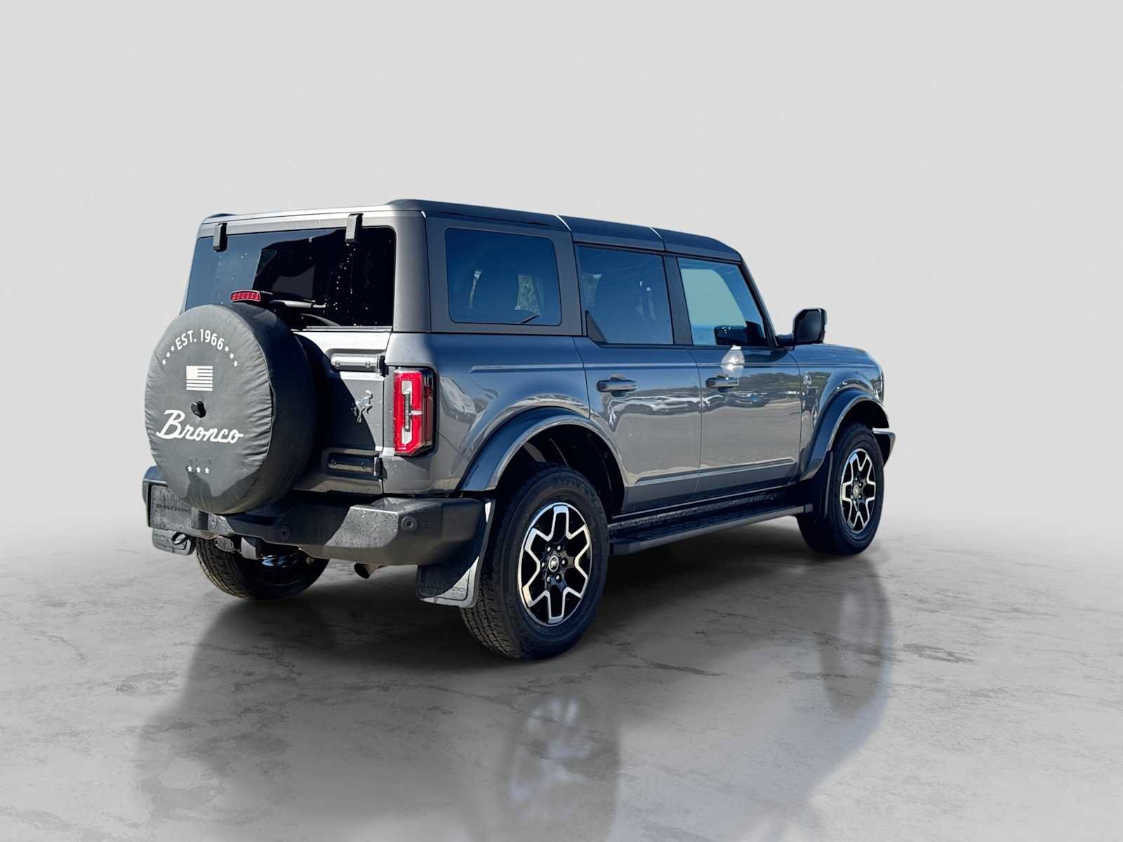 Used 2023 Ford Bronco Outer Banks AWD/4WD image 6