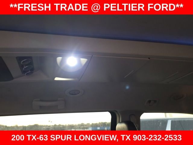 Used 2015 Chrysler Town & Country Touring image 19