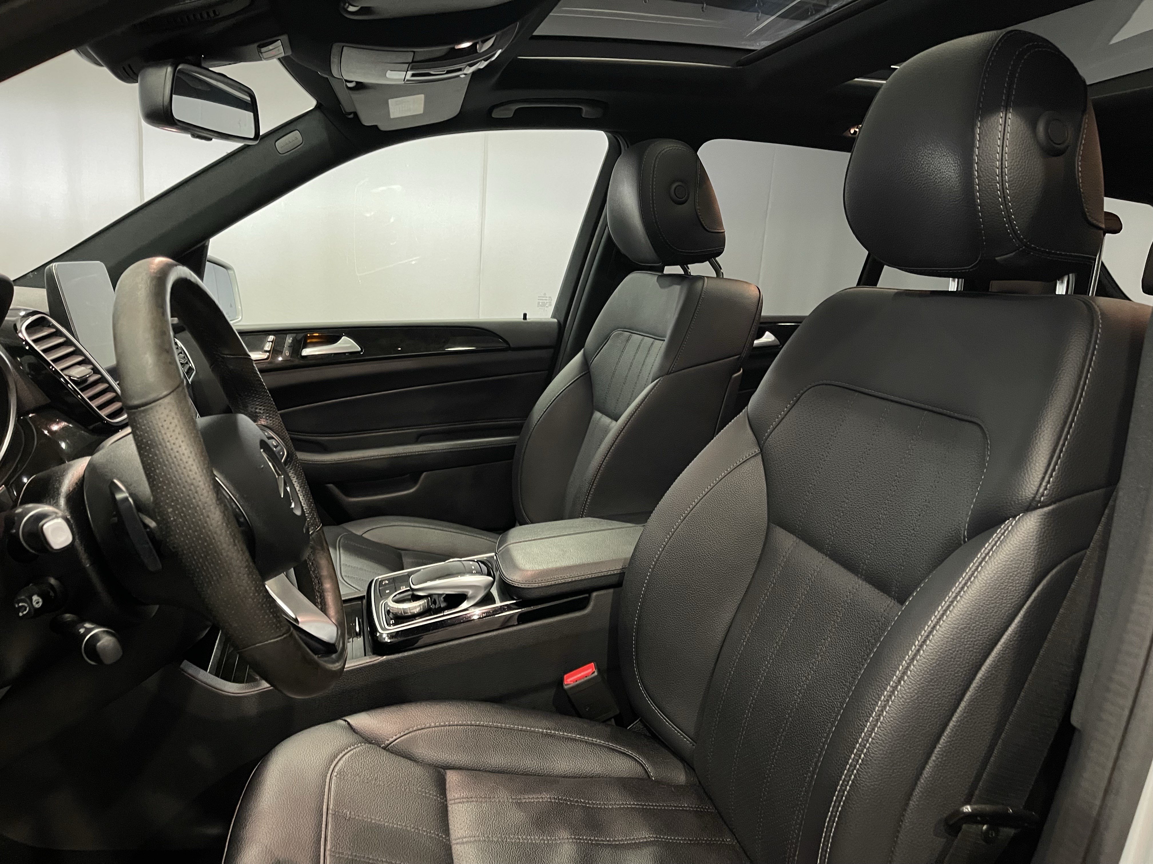 Used 2019 Mercedes-Benz GLE 400 4MATIC image 14