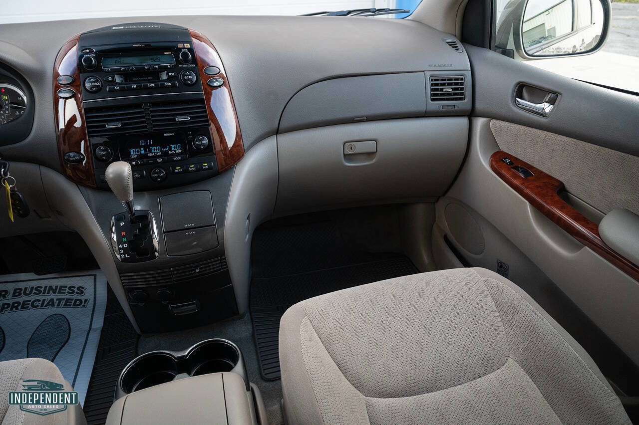 Used 2005 Toyota Sienna image 10
