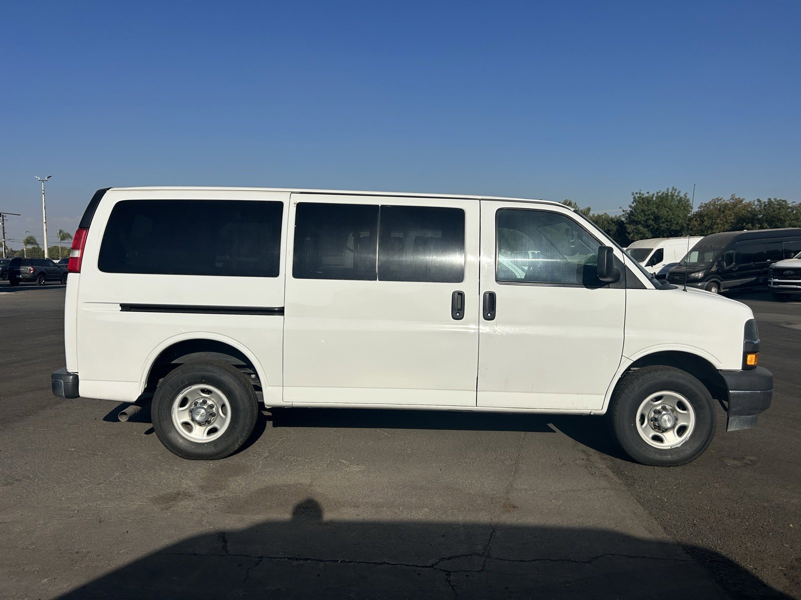 Used 2019 Chevrolet Express 3500 LT w/ LT Preferred Equipment Group image 5