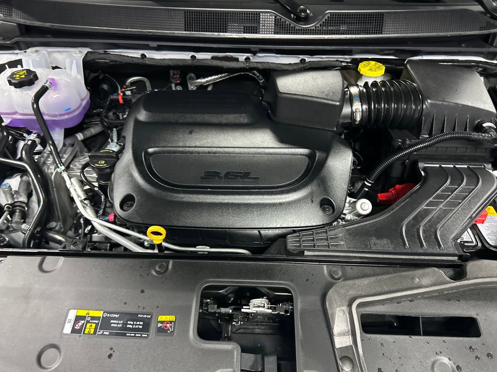 New 2027 Chrysler Pacifica Select FWD image 24