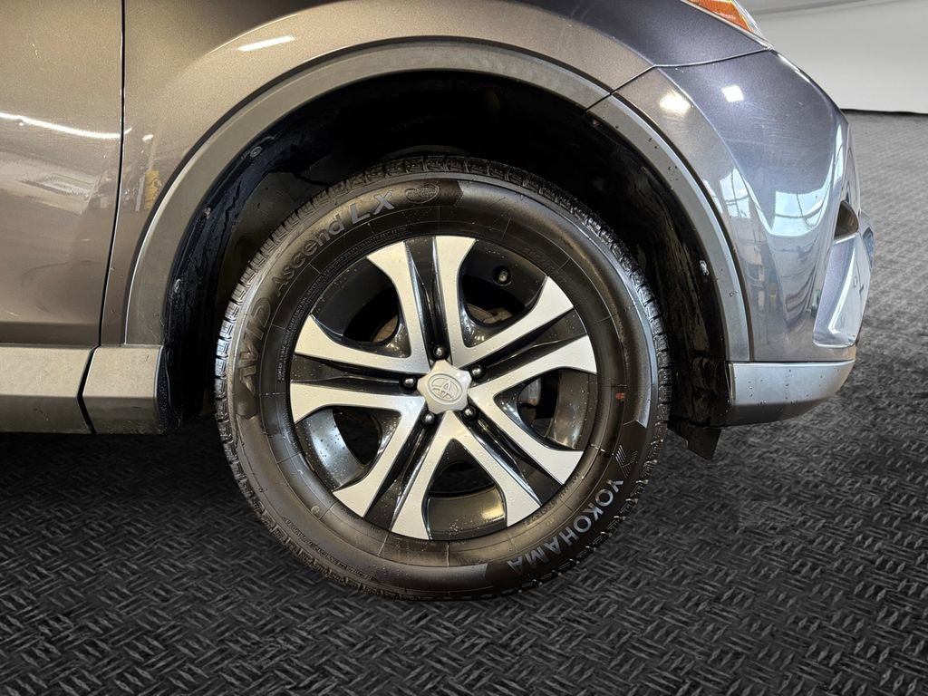 Used 2018 Toyota RAV4 LE w/ All Weather Liner Package AWD/4WD image 11