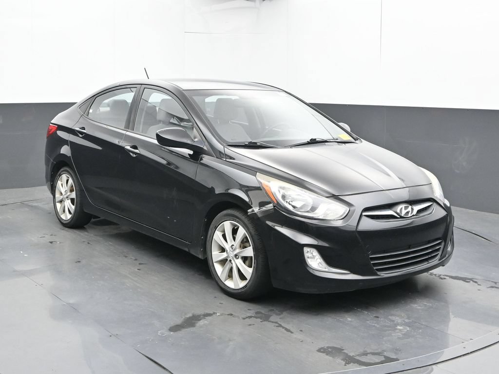 Used 2013 Hyundai Accent GLS w/ Premium Pkg FWD image 5