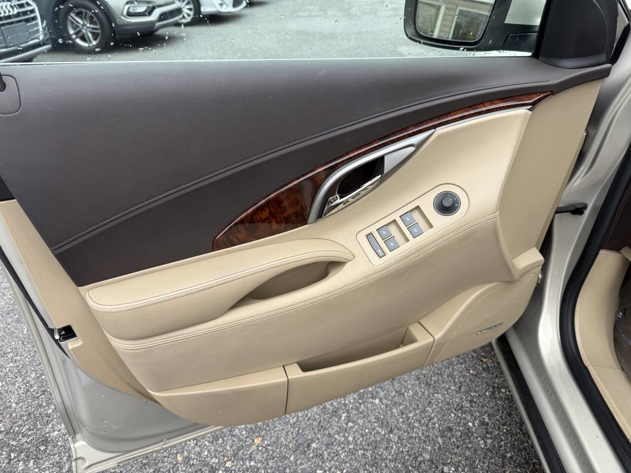 Used 2012 Buick LaCrosse Premium w/ Driver Confidence Package image 10