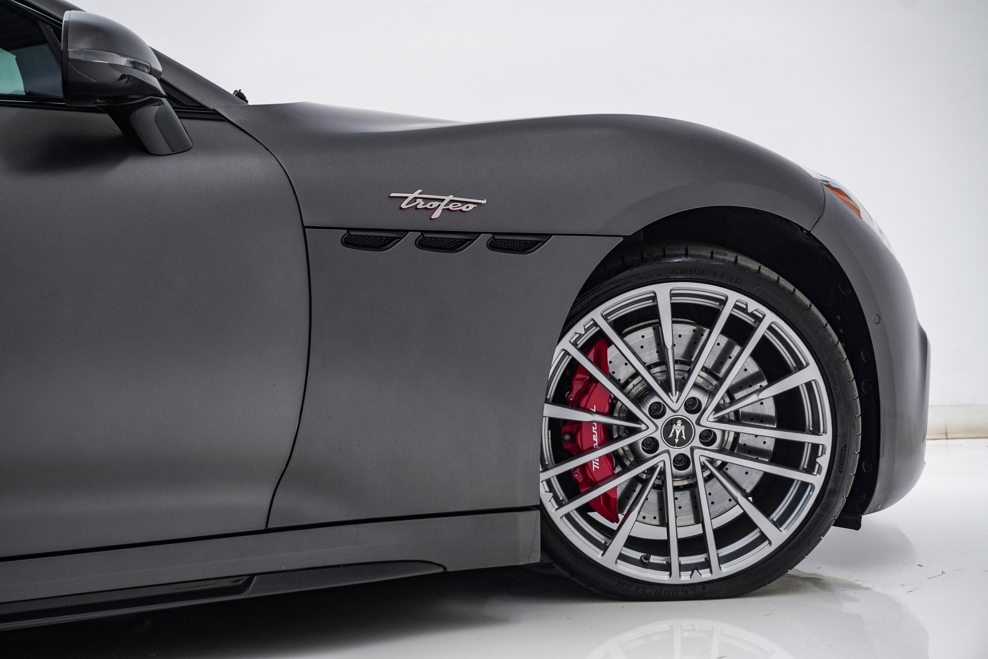Certified 2024 Maserati GranTurismo Trofeo AWD/4WD image 14