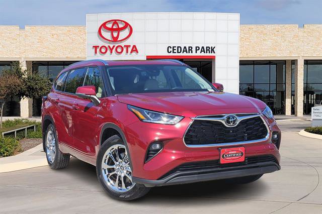 Certified 2025 Toyota Highlander Limited image 1