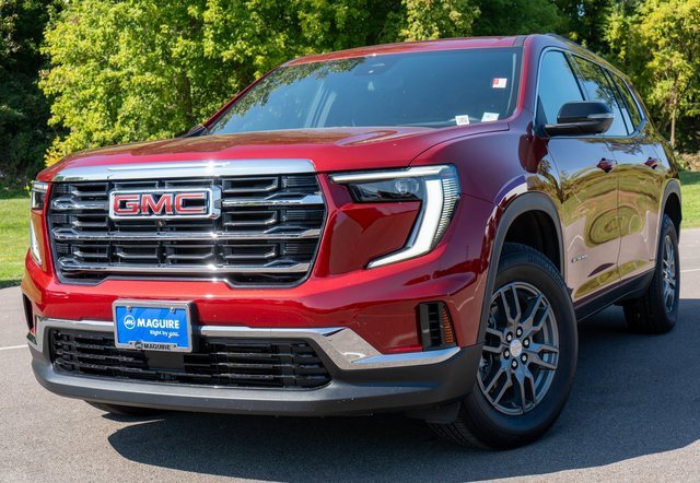 Used 2025 GMC Acadia Elevation w/ LPO, Floor Liner Package