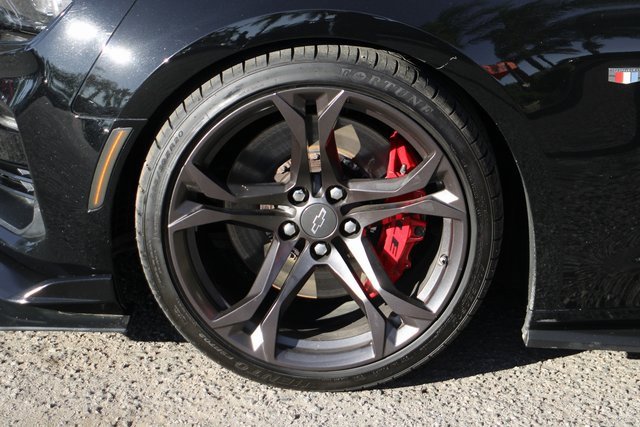 Used 2020 Chevrolet Camaro SS image 38