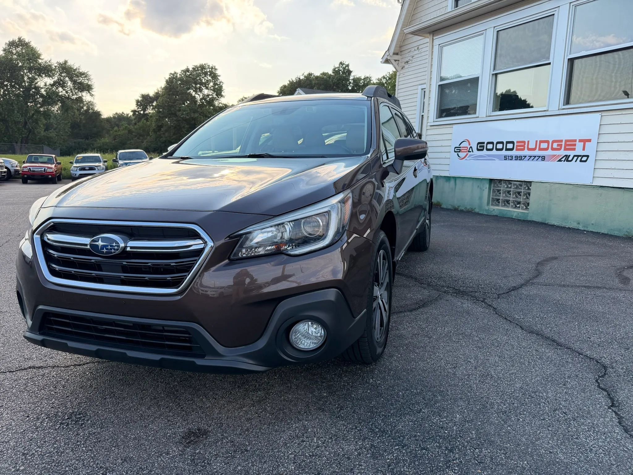 Used 2019 Subaru Outback 3.6R Limited AWD/4WD image 1