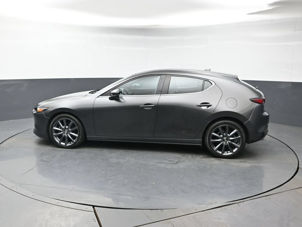 Used 2019 MAZDA MAZDA3 AWD Hatchback w/ Preferred Pkg image 4