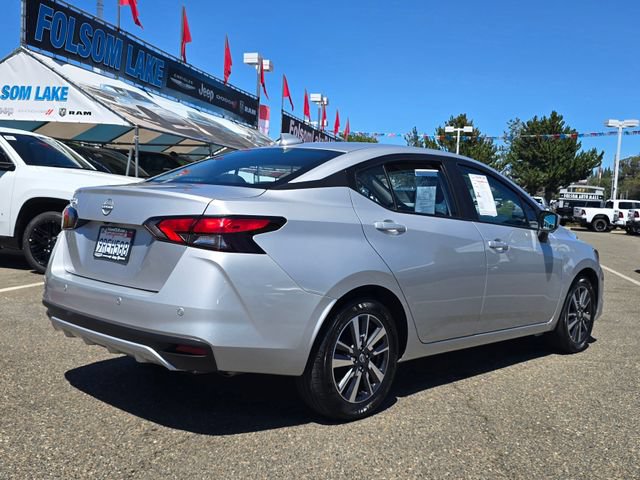 Used 2025 Nissan Versa SV FWD image 4