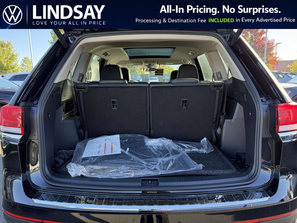 New 2026 Volkswagen Atlas SE FWD image 11