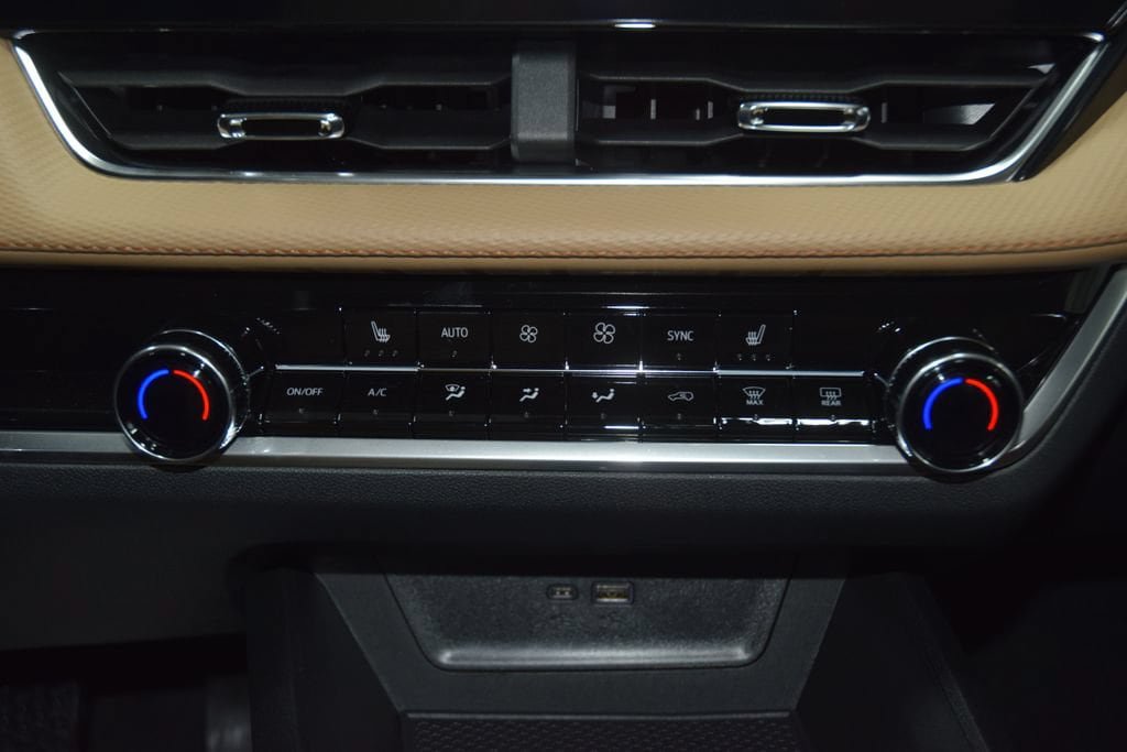 New 2027 Chevrolet Equinox ACTIV AWD/4WD image 32