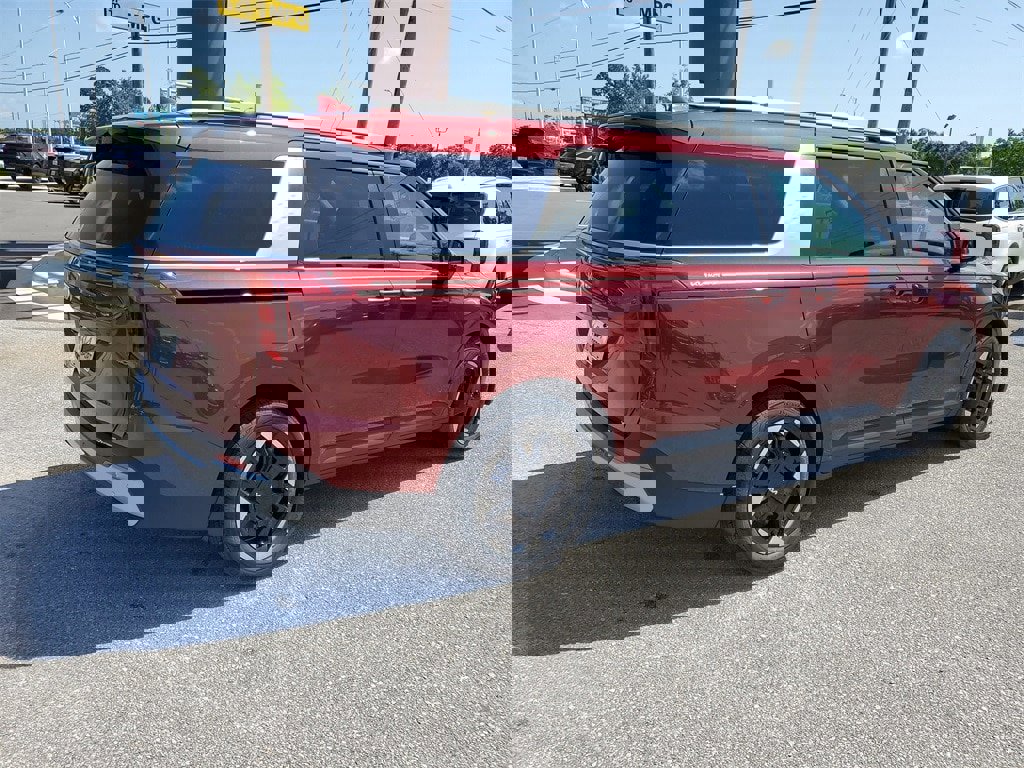 New 2026 Kia Carnival EX image 4