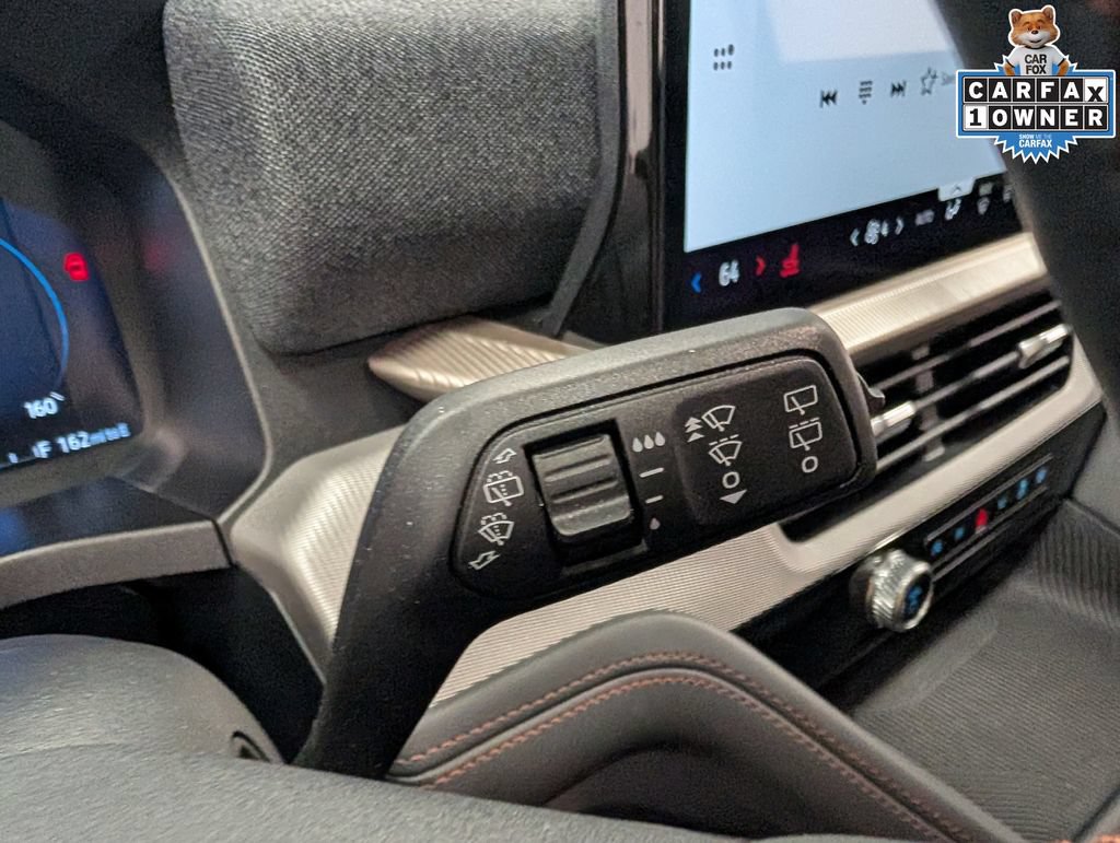 Used 2025 Ford Explorer Active AWD/4WD image 19
