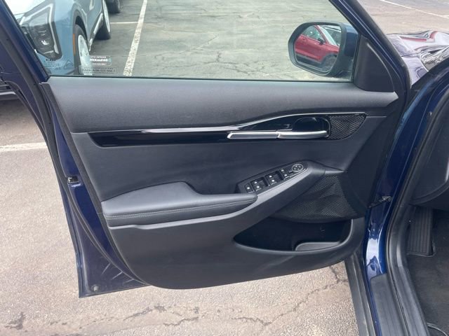 Certified 2025 Kia Seltos EX w/ EX Sunroof Package image 14