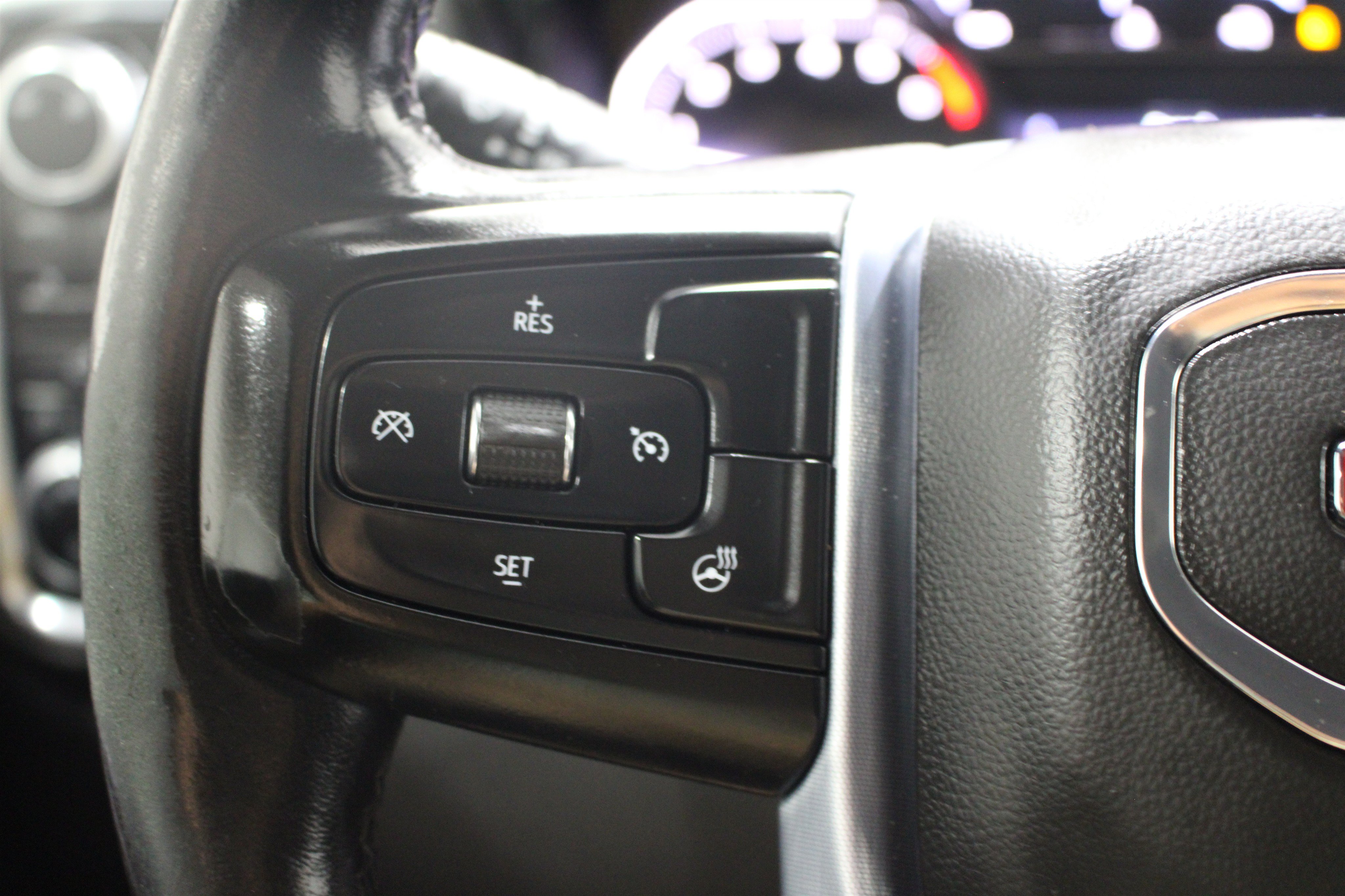 Used 2019 GMC Sierra 1500 SLE w/ SLE Value Package AWD/4WD image 12