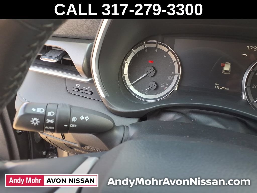 Used 2024 Toyota Highlander XLE AWD/4WD image 23