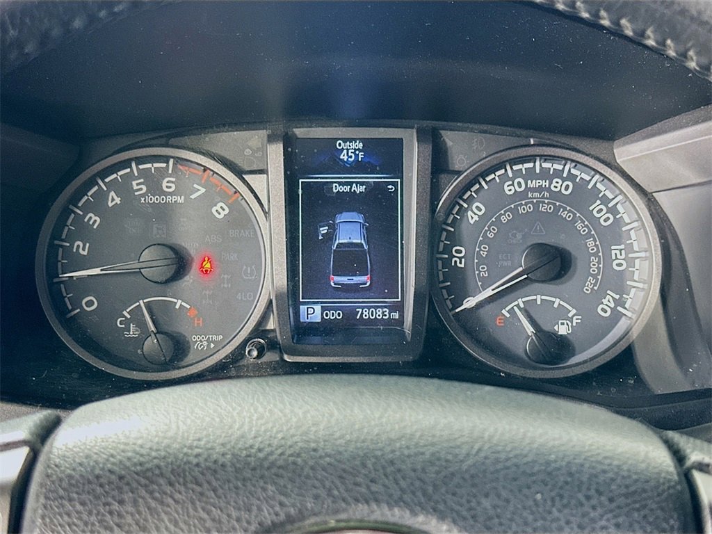 Used 2017 Toyota Tacoma TRD Sport w/ Tow Package image 23