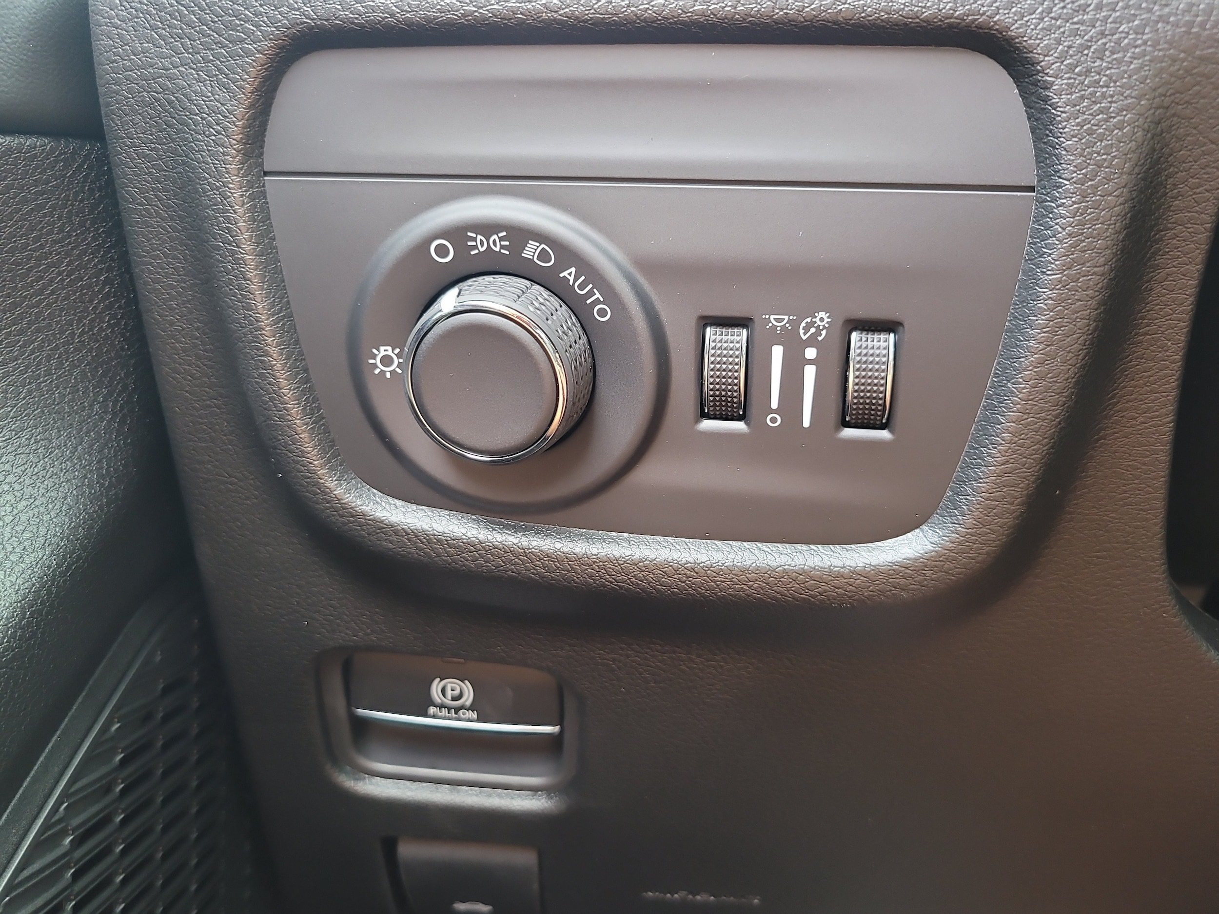 New 2026 Jeep Grand Cherokee Altitude RWD image 23