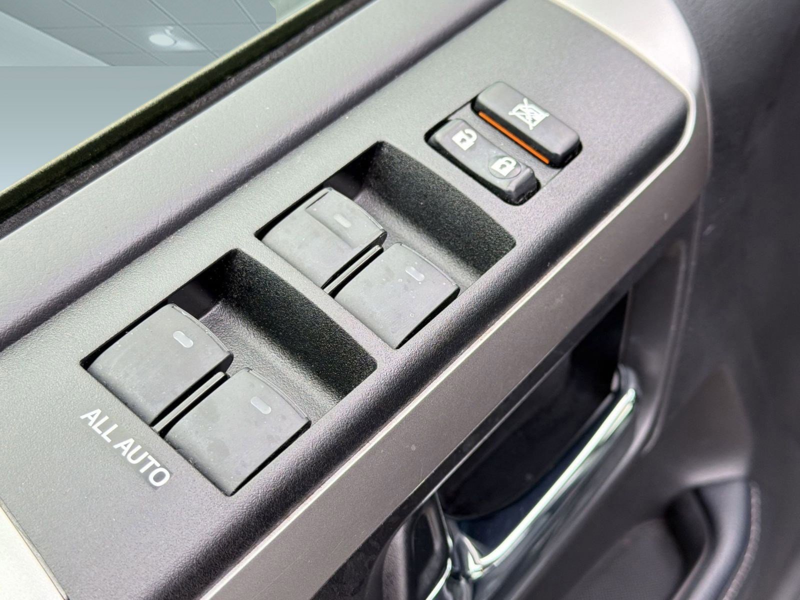 Used 2023 Toyota 4Runner SR5 Premium w/ Moonroof Package image 12