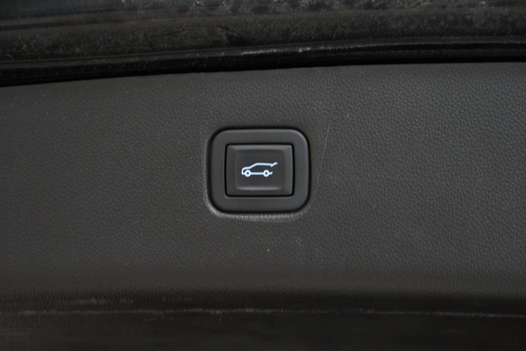 Used 2023 Chevrolet Blazer RS w/ Enhanced Convenience Package AWD/4WD image 11