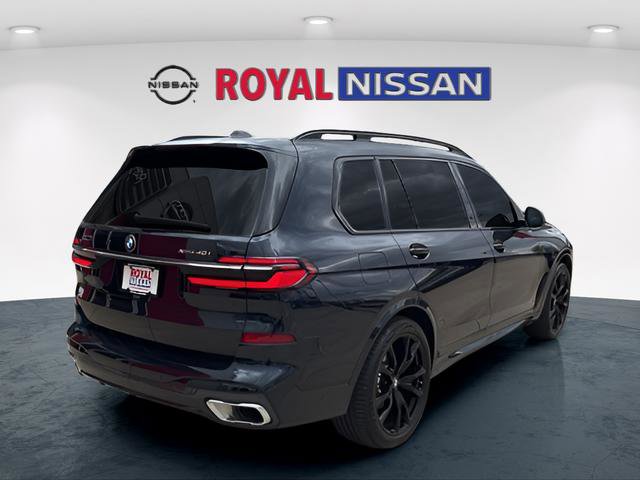 Used 2023 BMW X7 xDrive40i w/ Executive Package image 7