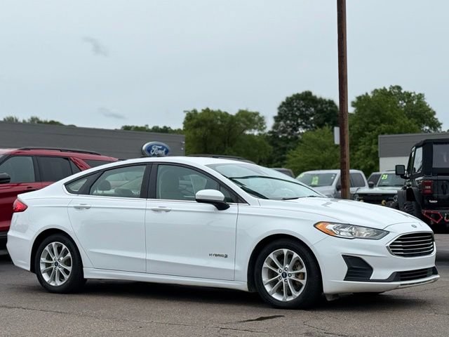 Used 2019 Ford Fusion SE FWD image 36