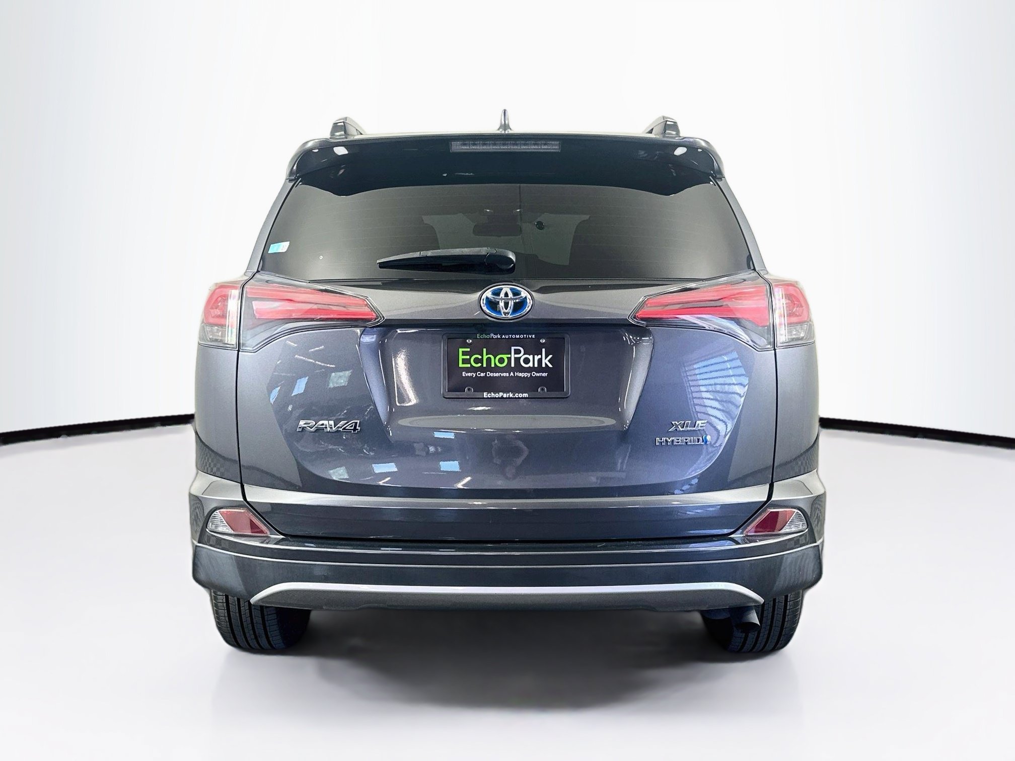 Used 2017 Toyota RAV4 XLE AWD/4WD image 7