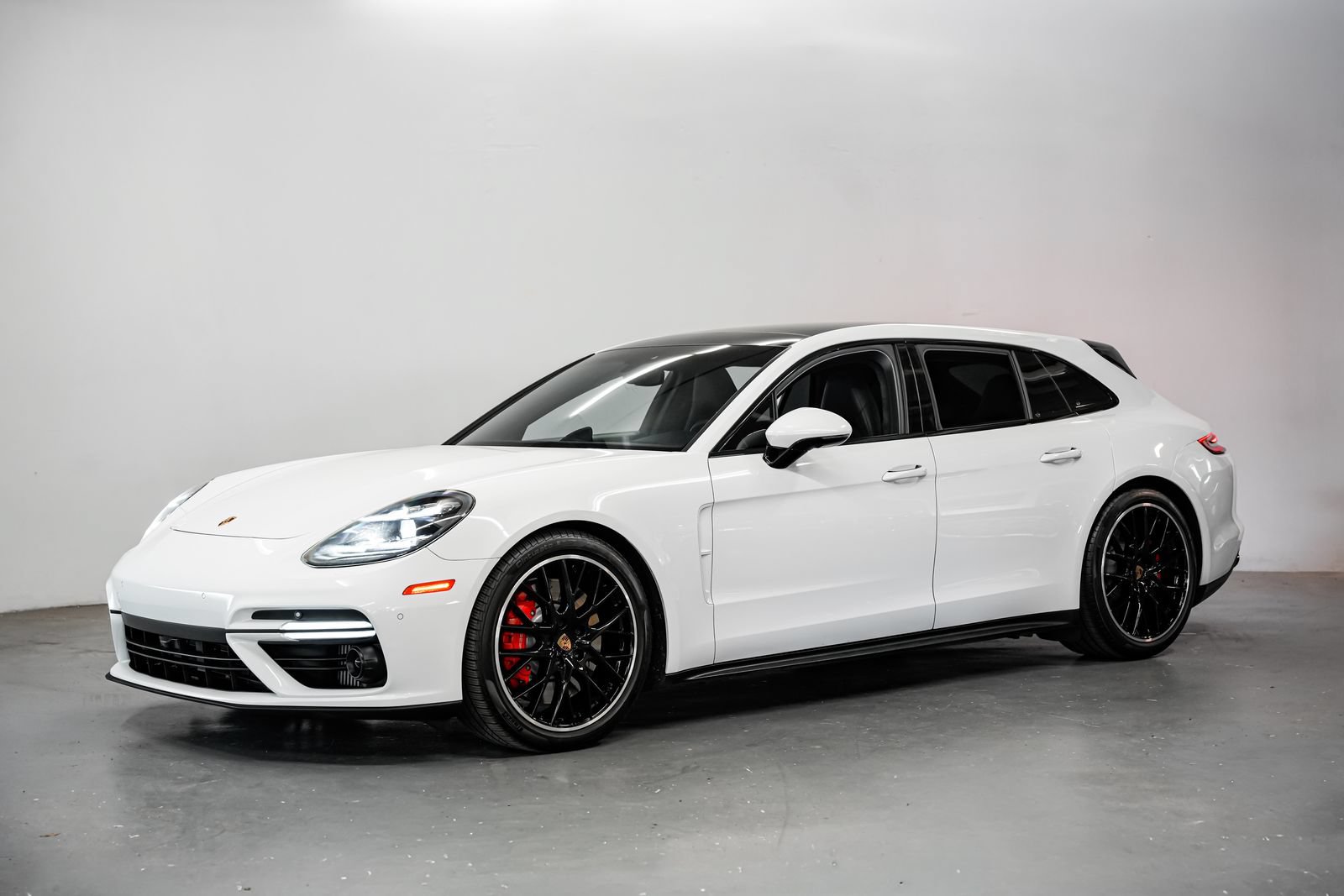 Used 2018 Porsche Panamera Turbo Sport Turismo AWD/4WD image 6