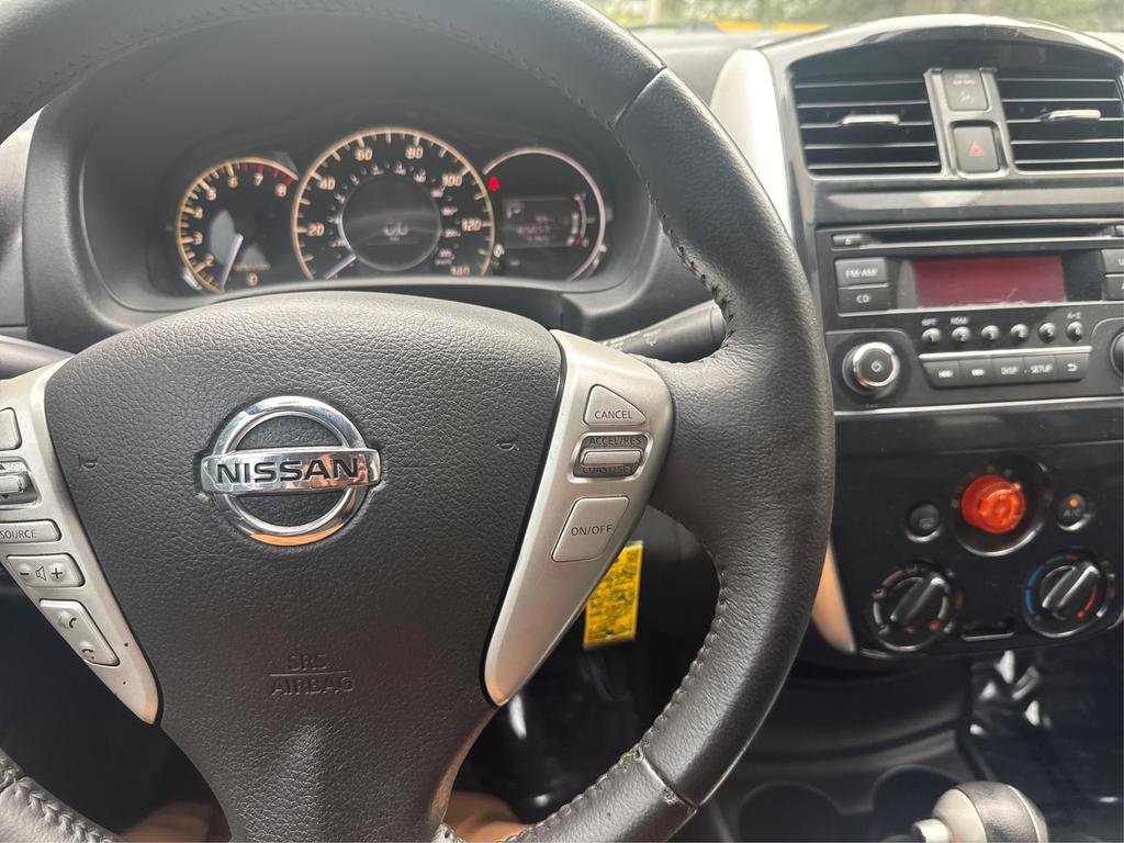 Used 2015 Nissan Versa Note SV image 50