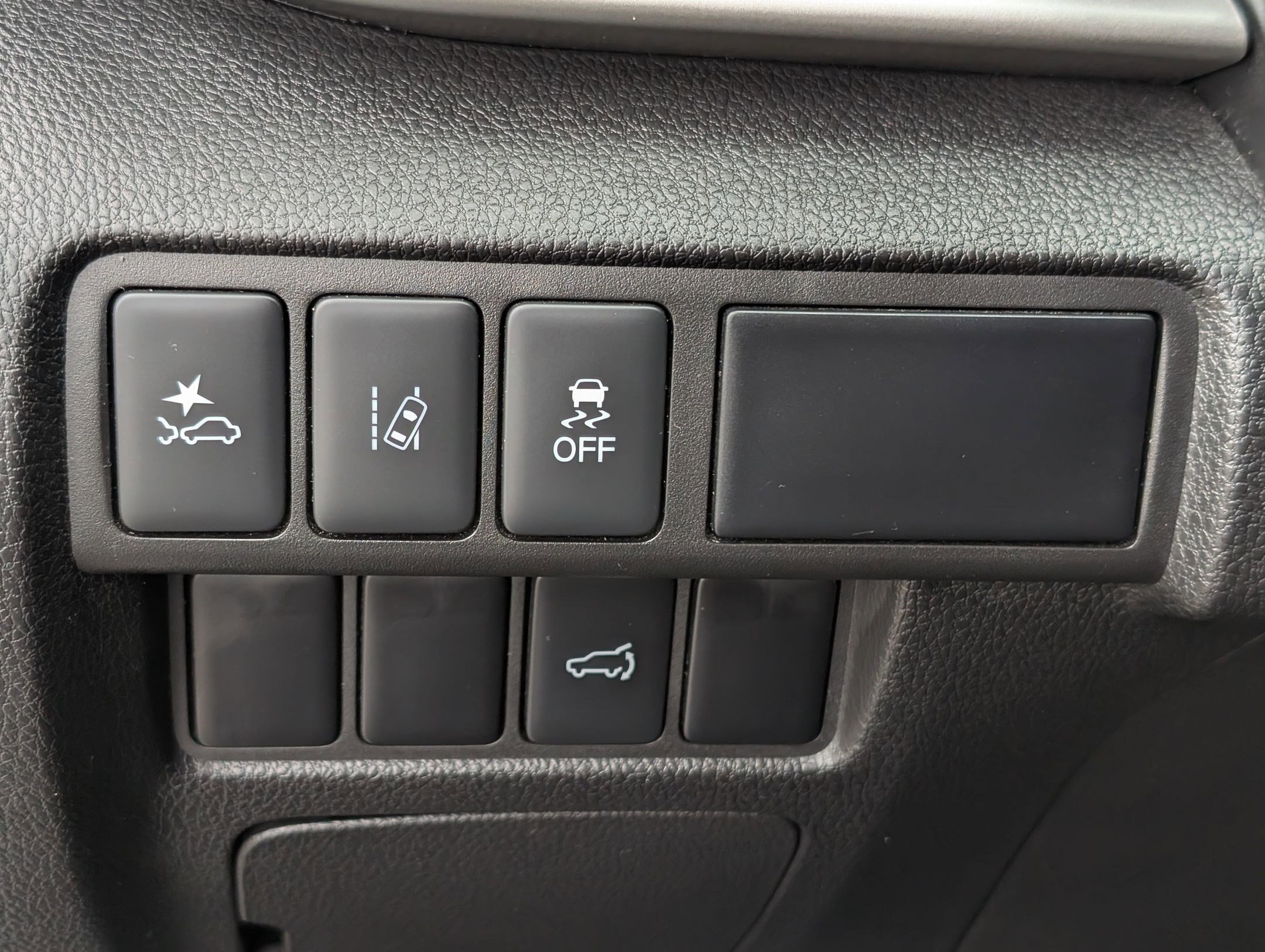 Used 2024 Mitsubishi Eclipse Cross SE image 19