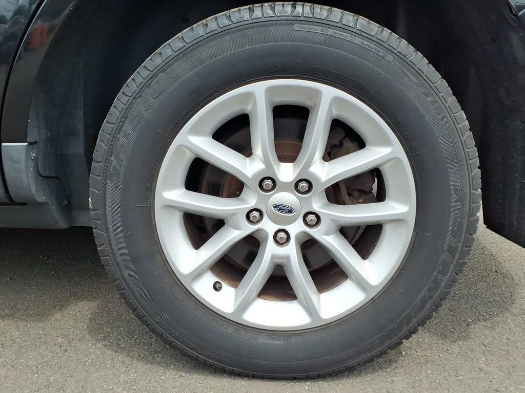 Used 2014 Ford Edge SE w/ Equipment Group 101A FWD image 22